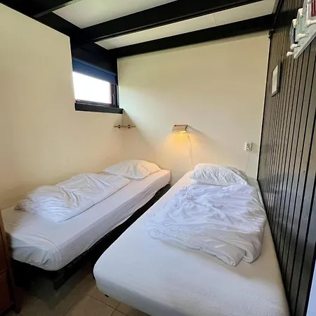 For 4 People In Wildrijk Tatil Evi *