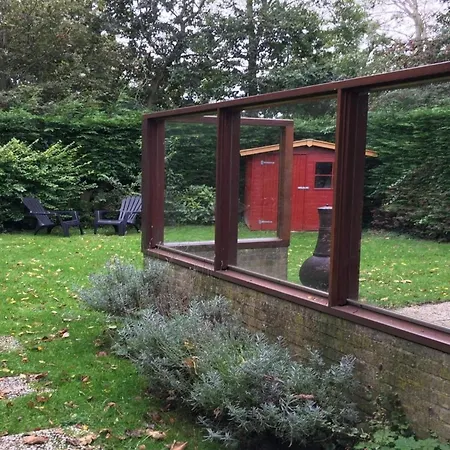 For 4 People In Wildrijk Tatil Evi Sint Maartensvlotbrug